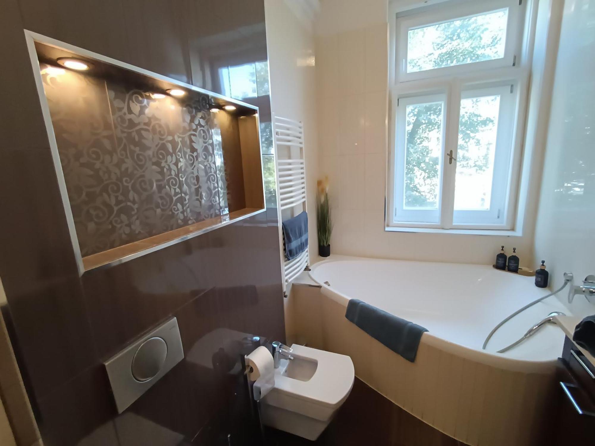 Residence Oasis Győr Esterno foto